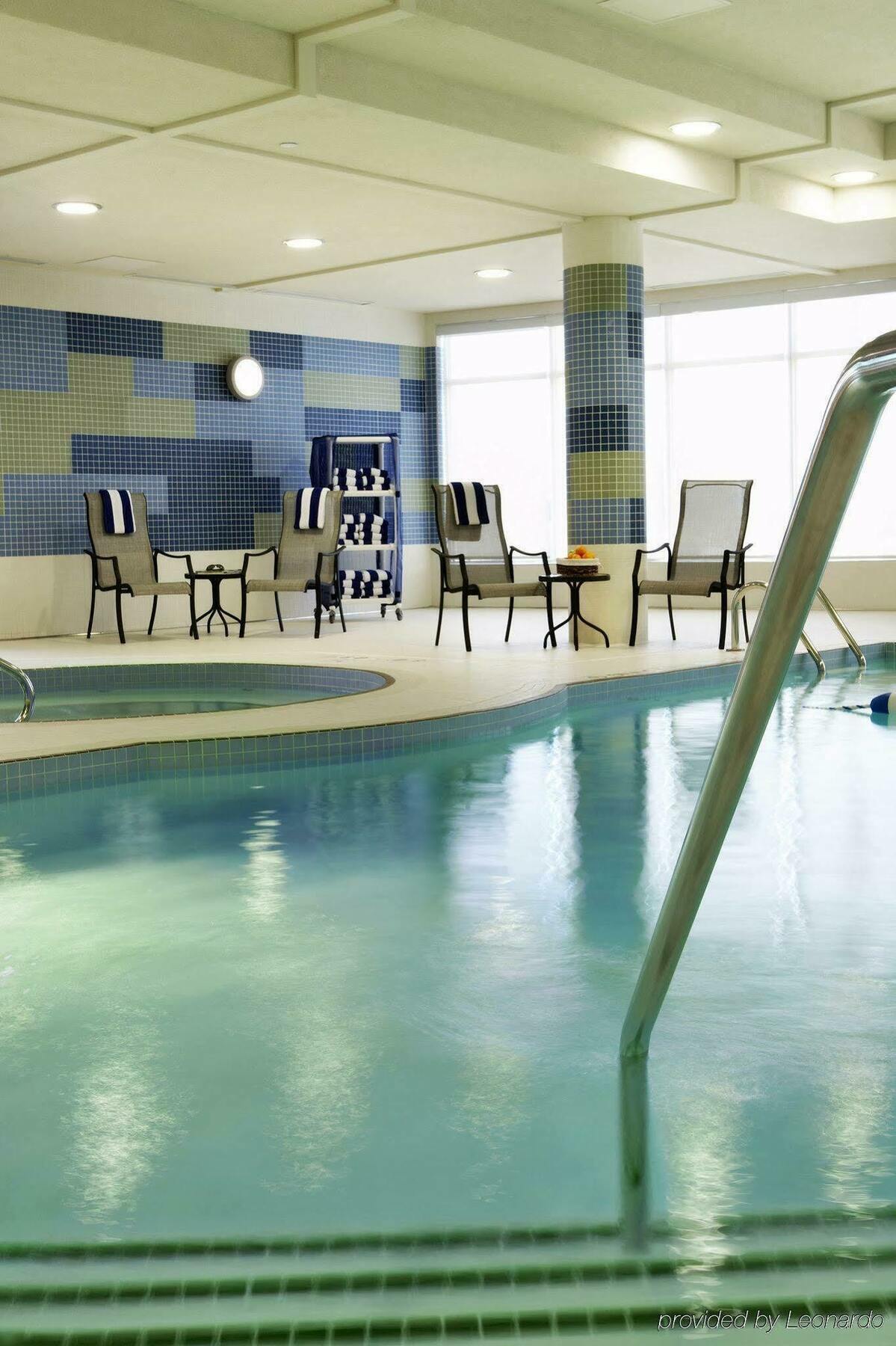 Holiday Inn Express & Suites Vaughan-Southwest By Ihg Екстер'єр фото